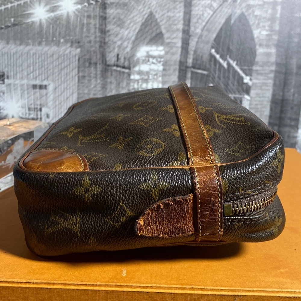Authentic Louis Vuitton Monogram Cosmetic Bag - Picture 7 of 16